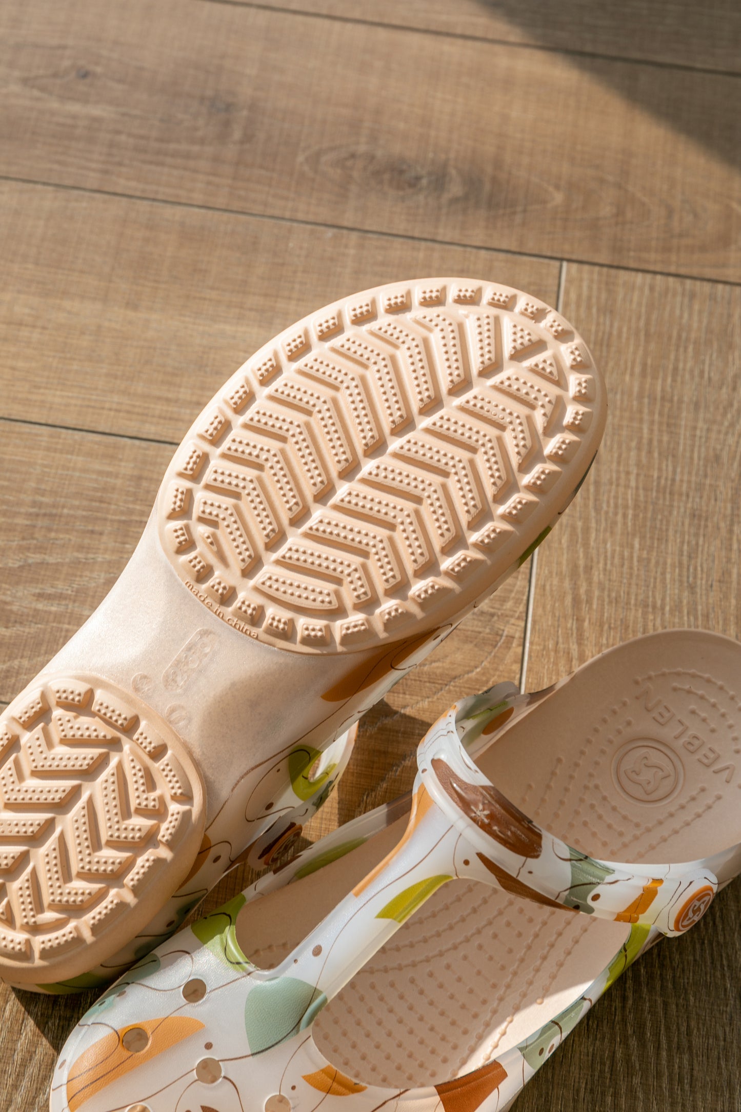 Veblen Women's Fashion Comfortable Soft Non-Slip Garden Clogs,For Women The Original Jelly Fisherman's Sandal Shoes Beach Casual