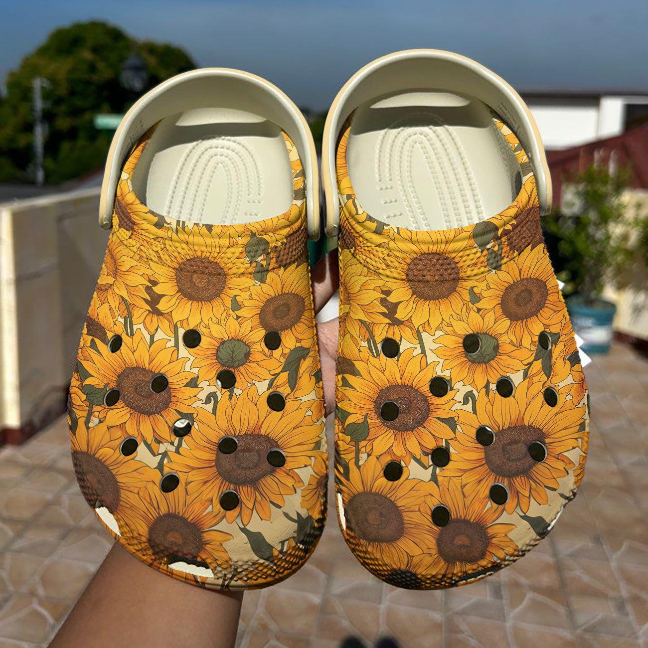 Cee™ Clogs Bloom Of Hope