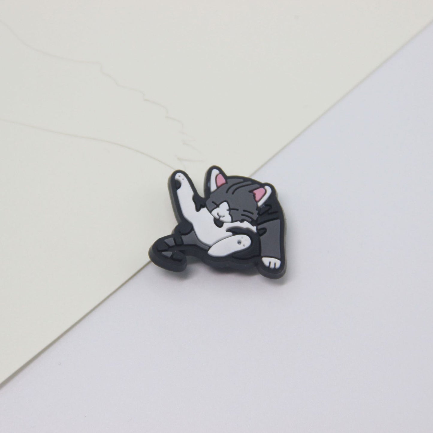 Shoe Charms, Different Cute Shoe Decoration Charms for Shoes Bracelet Wristband Party Favors Gifts Boys Girls Adults Teens.