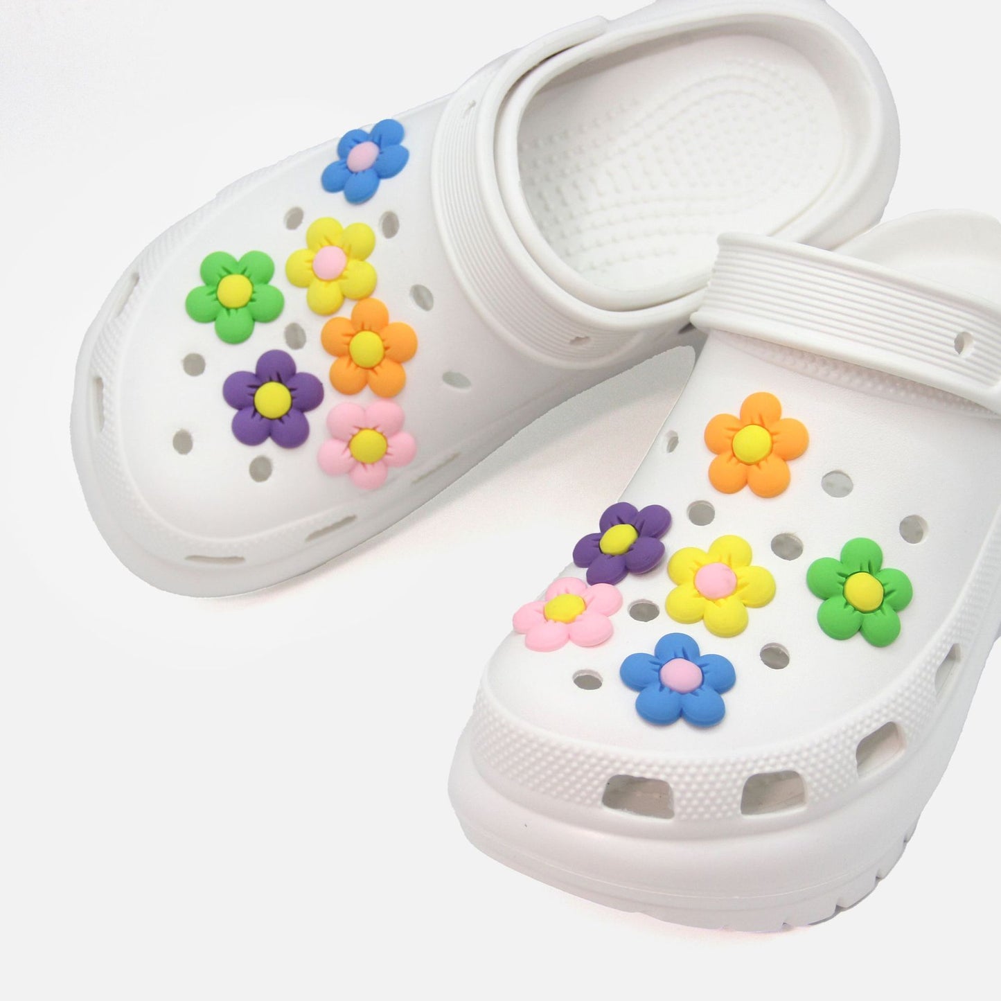 Shoe Charms, Different Cute Shoe Decoration Charms for Shoes Bracelet Wristband Party Favors Gifts Boys Girls Adults Teens.