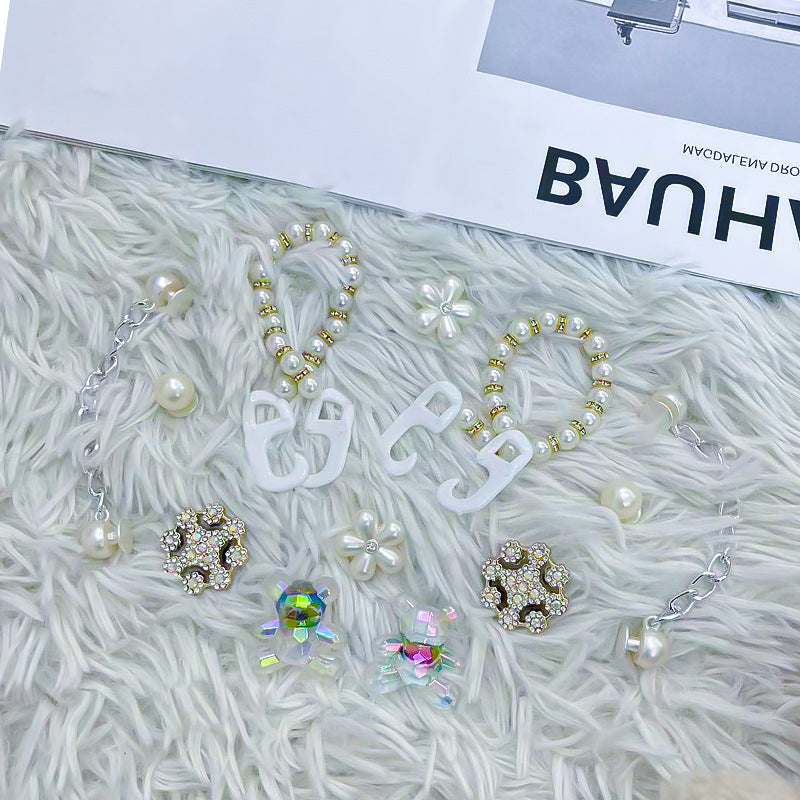 Shoe Charms, Different Cute Shoe Decoration Charms for Shoes Bracelet Wristband Party Favors Gifts Boys Girls Adults Teens.