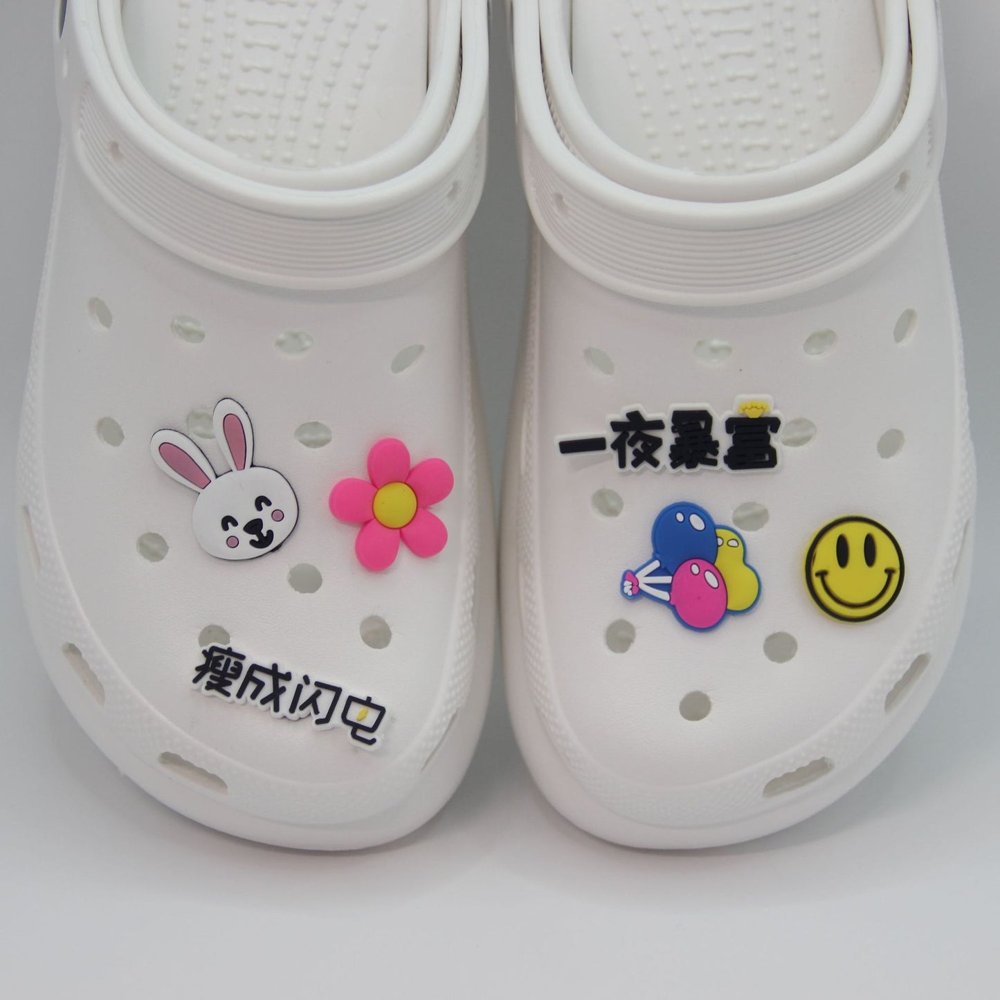 Shoe Charms, Different Cute Shoe Decoration Charms for Shoes Bracelet Wristband Party Favors Gifts Boys Girls Adults Teens.