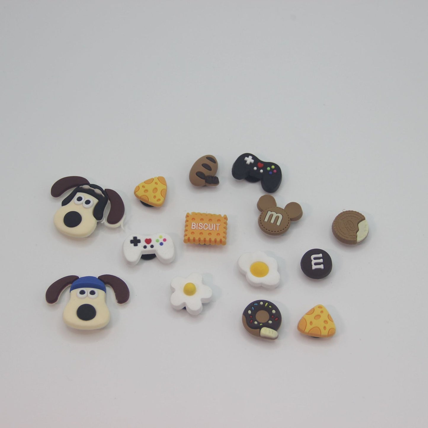 Shoe Charms, Different Cute Shoe Decoration Charms for Shoes Bracelet Wristband Party Favors Gifts Boys Girls Adults Teens.