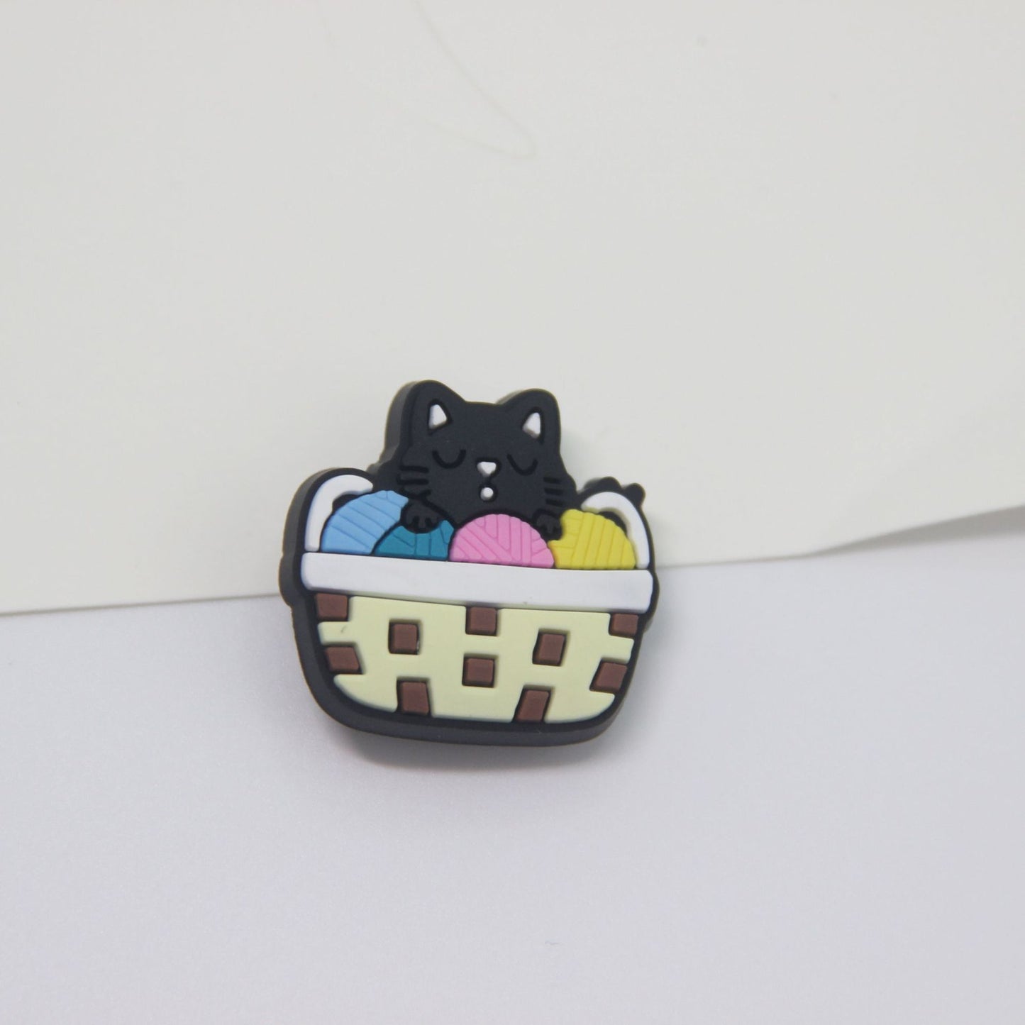 Shoe Charms, Different Cute Shoe Decoration Charms for Shoes Bracelet Wristband Party Favors Gifts Boys Girls Adults Teens.